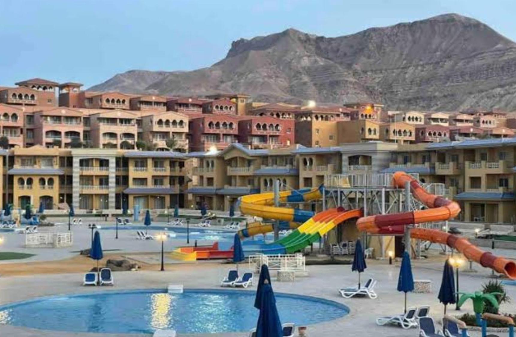 بورتو السخنة Vip اكوا بارك للعائلات الكاريبيان Aqwa Park Apartment Ain Sukhna